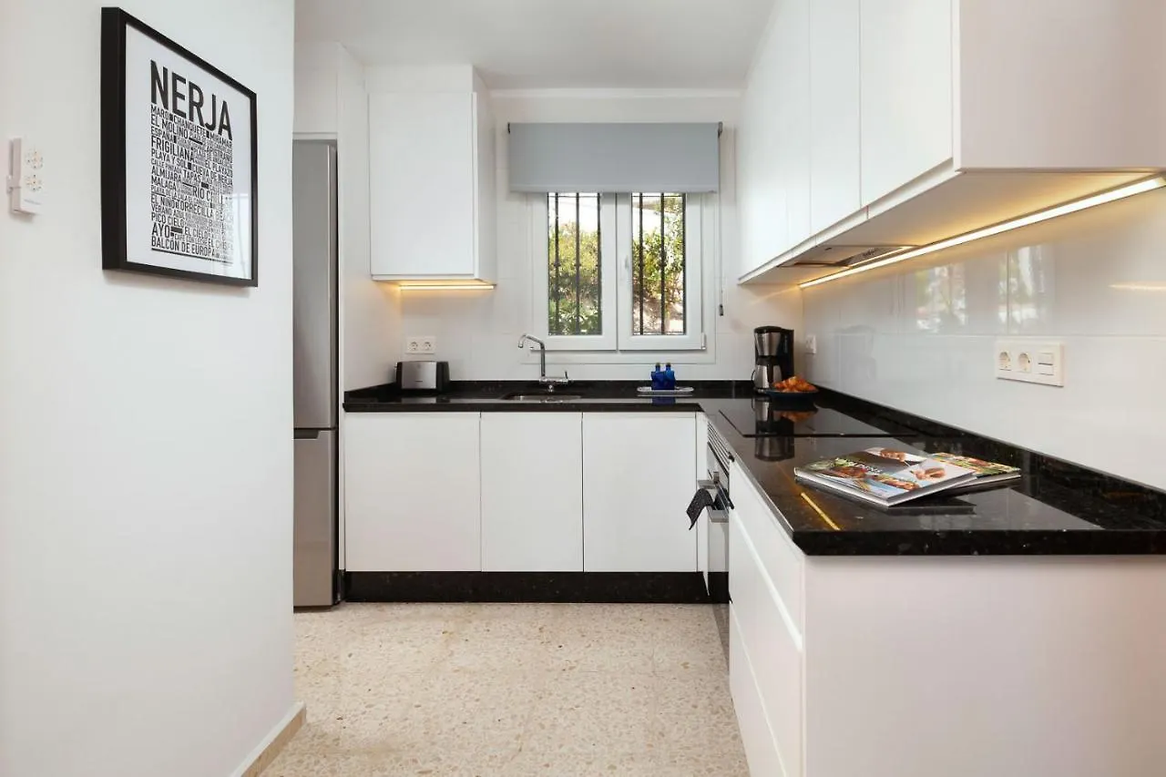 Tetuan 42 Oasis Properties Nerja 0*,